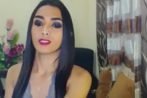 stunning shemale Plays Her biggest dong