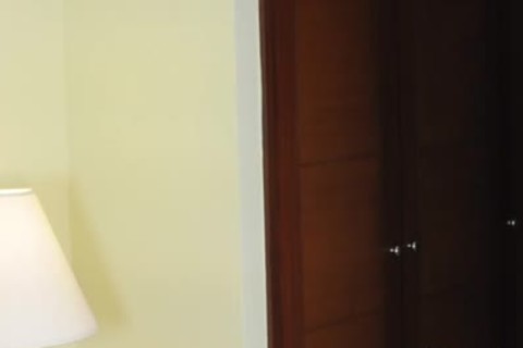 nice Filipino Ladyboy whore Make Her BoyFriend cum