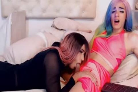 non-professional shemale pair fellatio