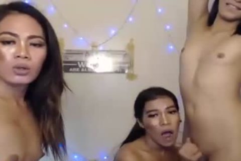 cute three-some nail