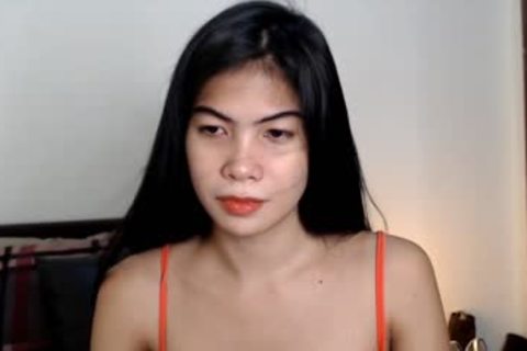 'horny tranny Pinay sweetie Masturbating On webcam'