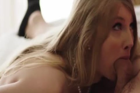 skinny blonde Ts Janelle Fennec Stretches ass For Pierce Paris 10-Pounder