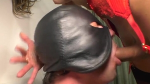 Bianca In sleazy 3some